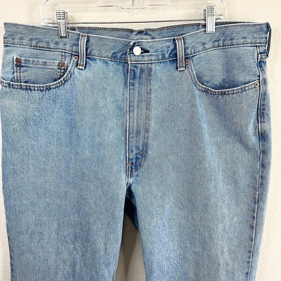 Levi's 550 Jeans Men's Size 40x32 Straight Leg Stonewash Relaxed Fit Cotton - Picture 2 of 8